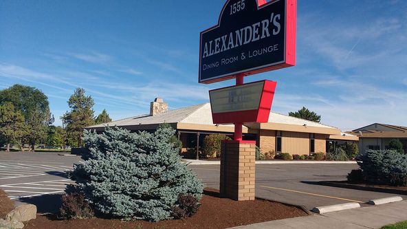 1555 South Highway 97, Redmond, OR 97756